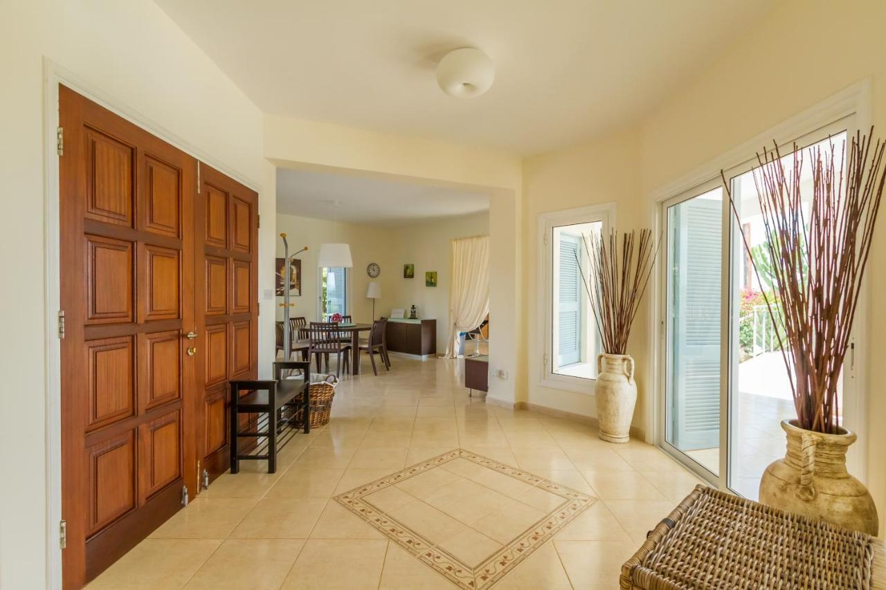 Villa Riverside Polis المظهر الخارجي الصورة