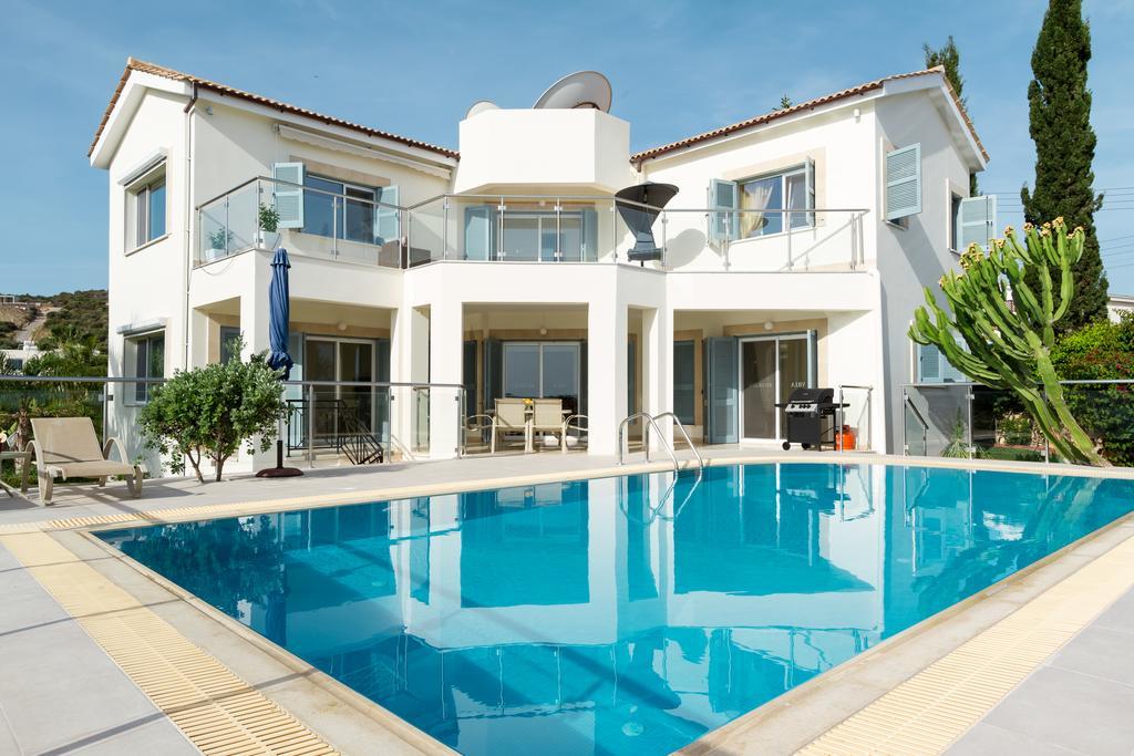 Villa Riverside Polis المظهر الخارجي الصورة