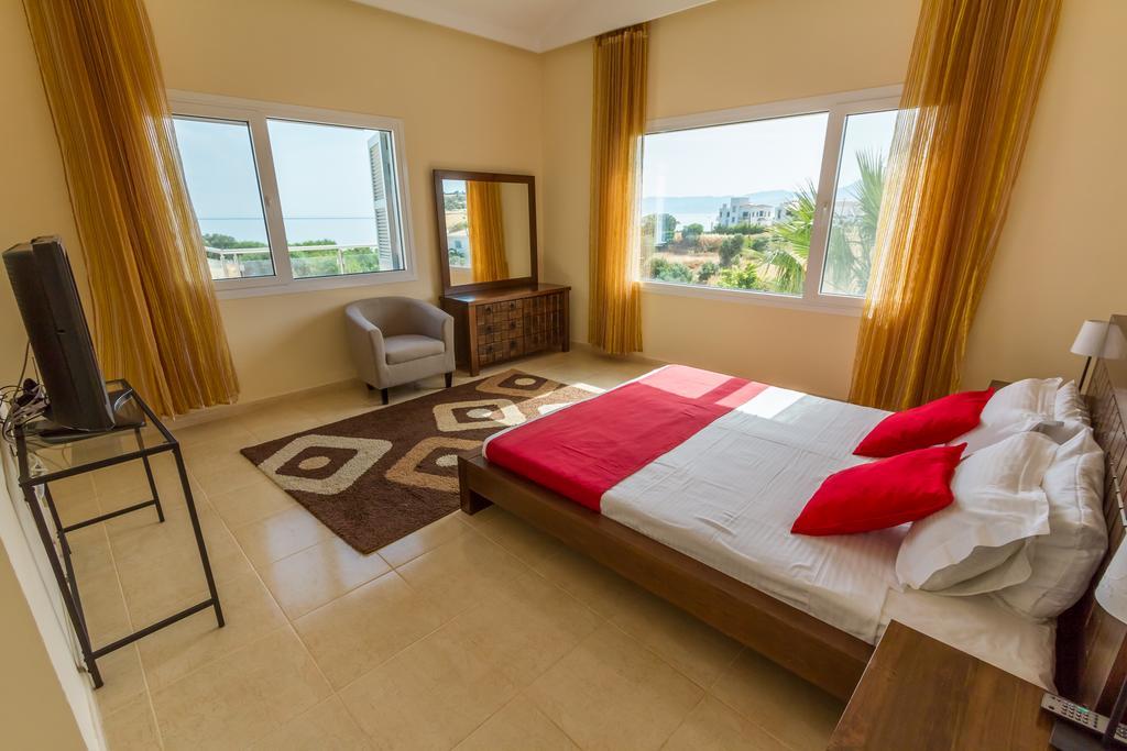 Villa Riverside Polis المظهر الخارجي الصورة