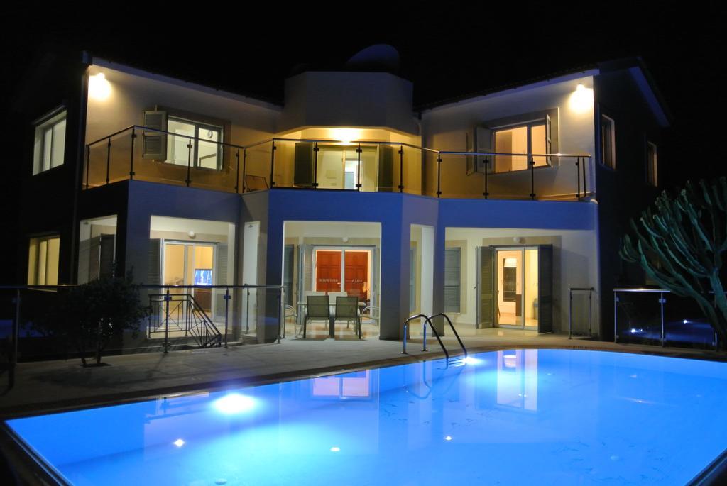 Villa Riverside Polis المظهر الخارجي الصورة